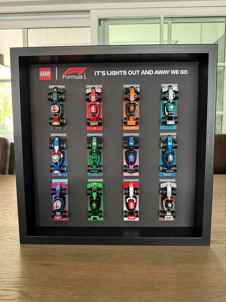 F1 LEGO Mini Display – Incl. Auto’s, Kinderen en Baby's, Speelgoed | Duplo en Lego, Nieuw, Lego, Complete set, Ophalen of Verzenden