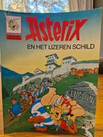 Asterix en het IJzeren Schild - Dargaud, Boeken, Eén stripboek, Ophalen of Verzenden, Gelezen, Goscinny & Uderzo