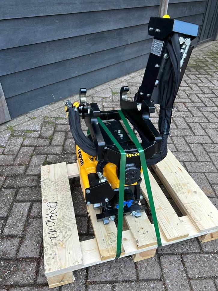 engcon afneembaar draaikantelstuk ec204-cw05, Zakelijke goederen, Machines en Bouw | Kranen en Graafmachines, Graafmachine, Ophalen of Verzenden