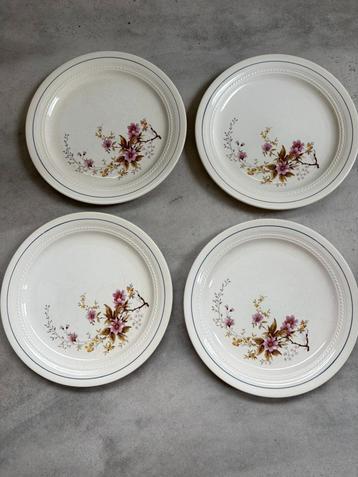 Pagnossin borden met bloemmotief – set van 4 (24 cm) beschikbaar voor biedingen
