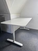 IKEA BEKANT Bureau 160x80 cm - Wit, Ophalen, In hoogte verstelbaar, Zo goed als nieuw, Bureau