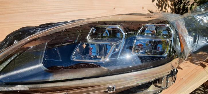 2 voor de prijs van 1 -- Ford Kuga MKIII full LED koplampen, Auto-onderdelen, Verlichting, Ford, Nieuw, Ophalen of Verzenden