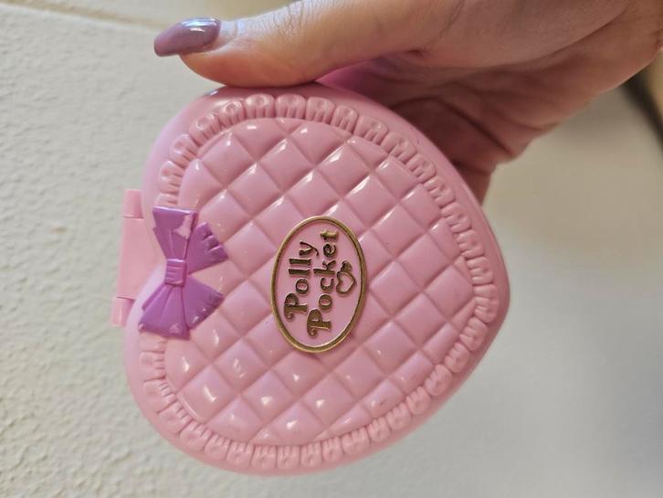 Polly Pocket Perfect Playroom Hart Compact (1994), Verzamelen, Speelgoed, Ophalen of Verzenden