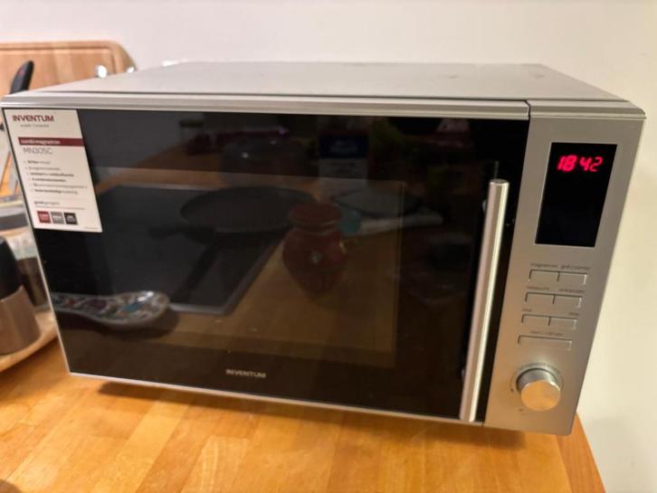 Inventum combi-magnetron, Witgoed en Apparatuur, Magnetrons, Zo goed als nieuw, Vrijstaand, Combimagnetron, 45 tot 60 cm, Grill