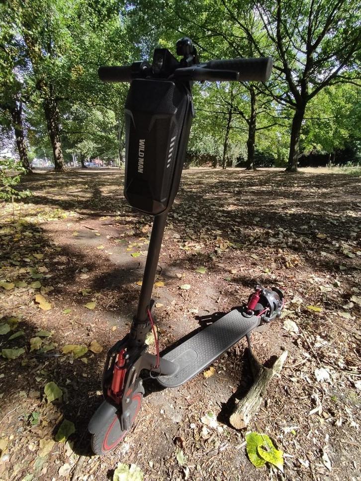 Xiaomi Mi Pro 2 E-Scooter – Schokdempers, 10” banden&extra's, Fietsen en Brommers, Steps, Zo goed als nieuw, Elektrische step (E-scooter)