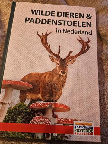 Boek Wilde dieren & Paddenstoelen in NL - nw beschikbaar voor biedingen