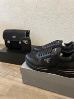 Prada Prax 01 Re-Nylon Sneakers 43-44 (Schoudertas), Ophalen of Verzenden, Nieuw, Zwart