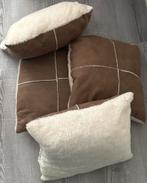 4 cozy kussens, Huis en Inrichting, Woonaccessoires | Kussens, Ophalen, Zo goed als nieuw, Beige, Vierkant
