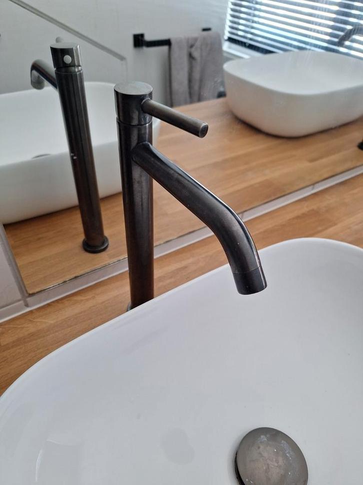 2x Wastafelkraan - Hoge Uitloop, Doe-het-zelf en Verbouw, Sanitair, Zo goed als nieuw, Kraan, Ophalen