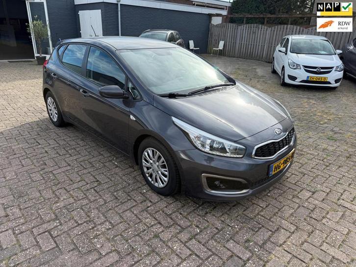 Kia Cee'd 1.0 T-GDi Navigator, Auto's, Kia, Bedrijf, Te koop, (Pro) Cee d, ABS, Achteruitrijcamera, Airbags, Airconditioning, Alarm