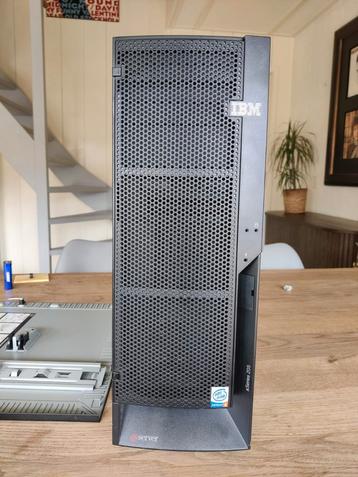 IBM xSeries 205 eserver - met grafische kaart beschikbaar voor biedingen