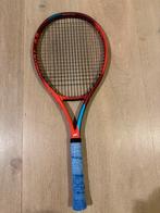 Yonex Vcore 100 Tennisracket - Gripmaat L1, Sport en Fitness, Ophalen of Verzenden, Gebruikt, Racket, L1