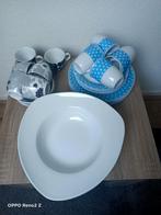 Kopjes en borden, Huis en Inrichting, Ophalen, Zo goed als nieuw, Overige stijlen, Bord(en)