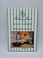 Boek "HOME INTERIORS", Ophalen of Verzenden, Zo goed als nieuw, Overige onderwerpen, Richard James