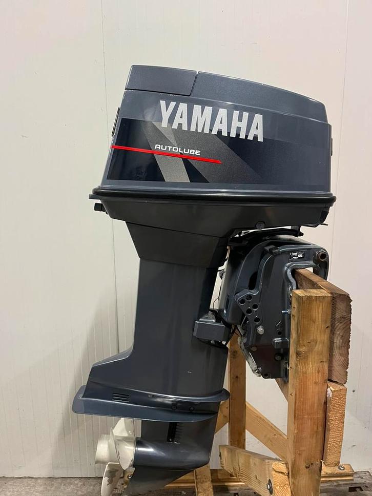 Yamaha  40 pk 2takt 3cilinder e start langstaart powertrim, Watersport en Boten, Buiten- en Binnenboordmotoren, Ophalen of Verzenden