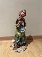 Volendammer Vrouw met Hond Beeld, Ophalen of Verzenden