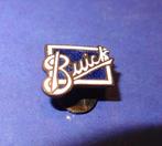Buick Geemailleerde Revers Knoop 14 x 11 mm, Verzamelen, Verzenden, Zo goed als nieuw, Transport, Speldje of Pin