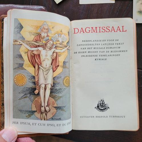 Hele mooie dagmissaal  lederen kaft, Boeken, Godsdienst en Theologie, Zo goed als nieuw, Ophalen
