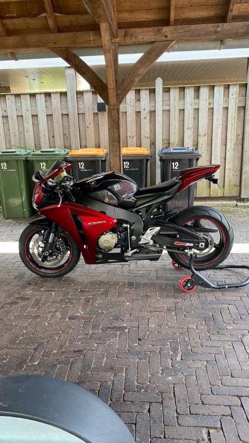 Honda CBR1000RR Fireblade weinig km's, Motoren, Motoren | Honda, Particulier, Super Sport, meer dan 35 kW, 4 cilinders, Motorrijbewijs A