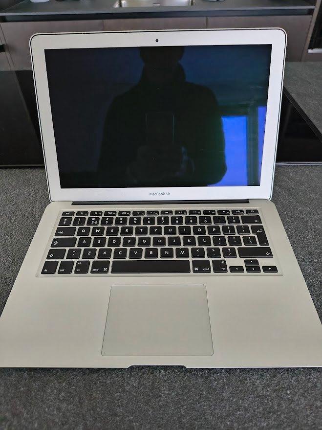 Macbook Air A1369 13-inch, Computers en Software, Apple Macbooks, Zo goed als nieuw, MacBook Air, 13 inch, Minder dan 2 Ghz, 128 GB of minder