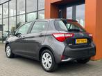 Toyota Yaris 1.0 VVT-i|Airco|BT|Isofix|Elek. ramen&spiegels, Voorwielaandrijving, Stof, Gebruikt, Euro 6