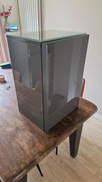 IKEA Grijze badkamerkast met glazen blad, Huis en Inrichting, Badkamer | Badkamermeubels, Minder dan 50 cm, Gebruikt, Overige typen