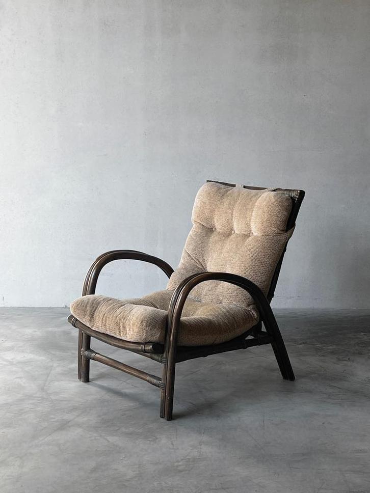 Vintage Mid century rotan lounge chair met kussen, Huis en Inrichting, Fauteuils, Zo goed als nieuw, 50 tot 75 cm, Ophalen