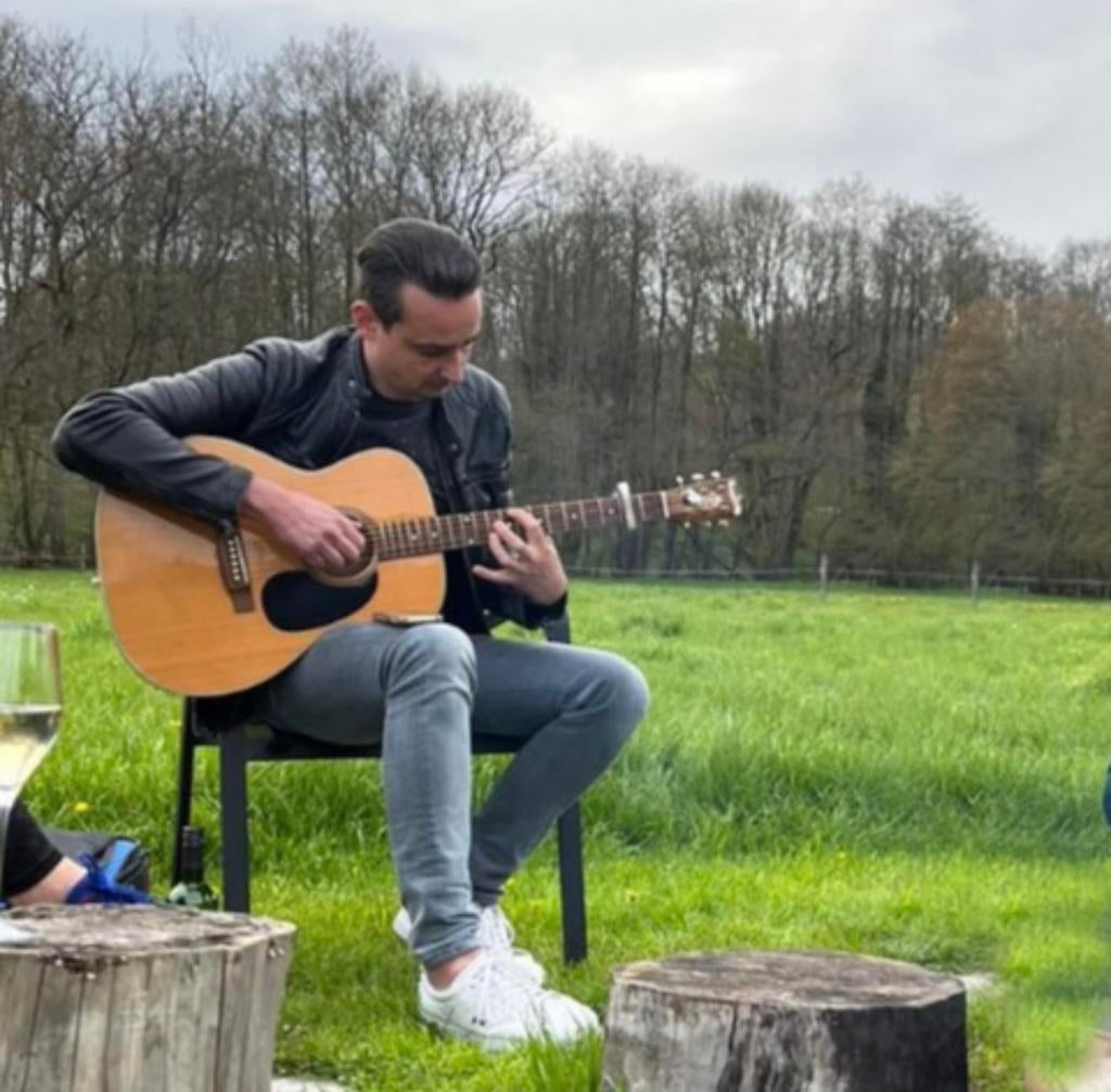 Samen muziek maken?, Contacten en Berichten, Muziek maken en Bandleden