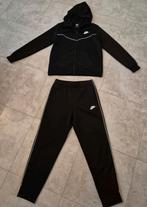 Nike trainingspak maat 158-170 in nieuwstaat!, Ophalen of Verzenden, Zo goed als nieuw