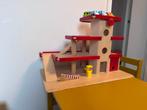 Houten Garage met 5 Auto's, Kinderen en Baby's, Speelgoed | Houten speelgoed, Ophalen, Gebruikt, Overige typen