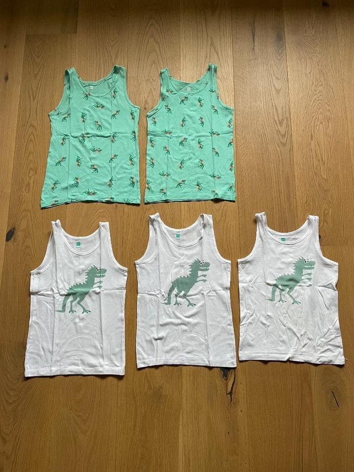 5 hemden maat 122 / 128 dino, Kinderen en Baby's, Kinderkleding | Maat 122, Zo goed als nieuw, Nacht- of Onderkleding, Ophalen