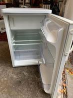 Koelkast mooie zanussi tafelmodel koelkast vaste prijs 125, Witgoed en Apparatuur, Koelkasten en IJskasten, Zonder vriesvak, 200 liter of meer