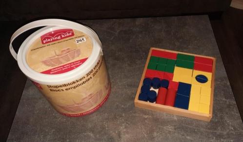Houten stapelblokken (200 stuks / Kapla) en blokkendoos, Kinderen en Baby's, Speelgoed | Houten speelgoed, Zo goed als nieuw, Overige typen