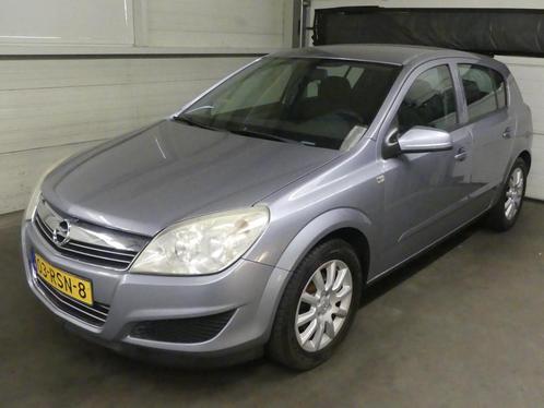 Opel Astra 1.6 - Airco - 5deurs - Cruise Control - Trekhaak, Auto's, Opel, Te koop, Astra, ABS, Airbags, Airconditioning, Boordcomputer