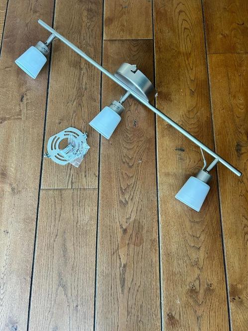 Moderne 3-spots plafondlamp – RVS met matglas – werkt perfec, Huis en Inrichting, Lampen | Plafondlampen, Zo goed als nieuw, Glas