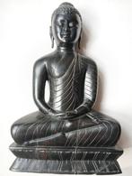 Boeddha beed Buddha statue Ebben Sri Lanka, Ophalen
