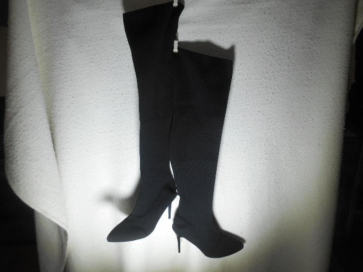 Zwarte boven knie Laarzen 70 cm Stiletto hakken van 9,5 cm, Kleding | Dames, Schoenen, Nieuw, Hoge laarzen, Zwart, Verzenden