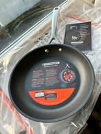Le Creuset 24cm bakpan, Huis en Inrichting, Gietijzer, Nieuw, Ophalen of Verzenden, Keramische plaat