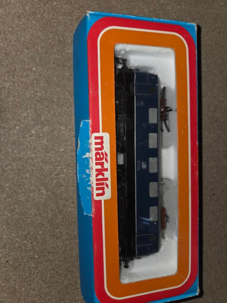 Märklin locje - Blauw 3324, Hobby en Vrije tijd, Modeltreinen | H0, Ophalen, Wisselstroom, Wagon, Zo goed als nieuw