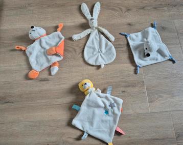 4x knuffeldoekje Haas - beer - vosje - ijsbeer beschikbaar voor biedingen