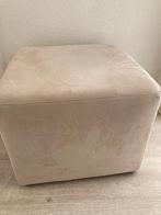 hocker poef creme vierkant ong 50x50 42cm hoog, Ophalen, Zo goed als nieuw, Stof, 50 tot 75 cm