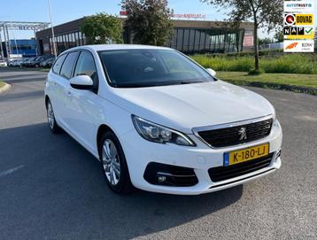Peugeot 308 SW 1.2 PureTech Blue Lease Active, Trekhaak, Cru beschikbaar voor biedingen