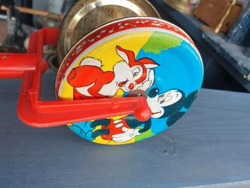 Vintage Mickey Mouse Rammelaar beschikbaar voor biedingen