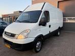 Iveco Daily 35C14V EEV 330 L2H3 Trekhaak 3500 KG!, Auto's, Gebruikt, Zwart, 4 cilinders, Iveco