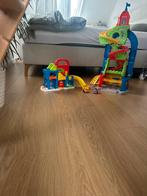 Speelgarage (2x)  en 2 autotjes (zoals afgebeeld), Kinderen en Baby's, Speelgoed | Fisher-Price, Ophalen, Zo goed als nieuw, Speelset