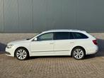 Skoda Superb Combi 2.0 TDI Ambition Business Xenon/Led/Leder, Auto's, Skoda, Voorwielaandrijving, Euro 5, 4 cilinders, Wit