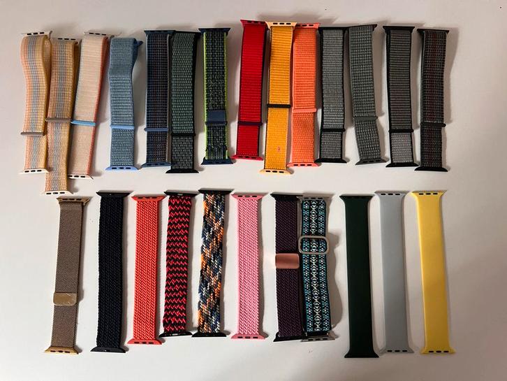 25 Apple Watch Bandjes. prijs per stuk, meer, lagere prijs, Telecommunicatie, Wearable-accessoires, Zo goed als nieuw, Bandje