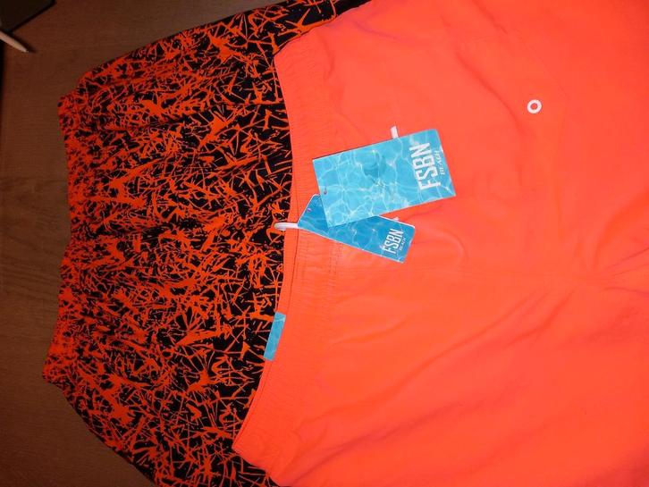 2 spiksplinternieuwe zwembroeken, Kleding | Heren, Badmode en Zwemkleding, Zwemshort, Maat 52/54 (L), Oranje, Ophalen of Verzenden