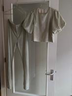Gouden glitter set bestaande uit broek en top met pofmouw, Ophalen of Verzenden, Zo goed als nieuw, Maat 38/40 (M)