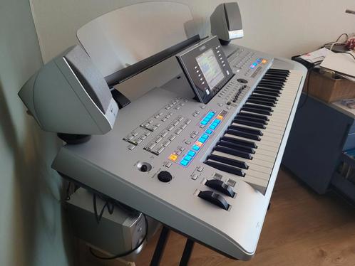 Heel nette Tyros 4 XL, Muziek en Instrumenten, Keyboards, Zo goed als nieuw, 61 toetsen, Yamaha, Ophalen of Verzenden